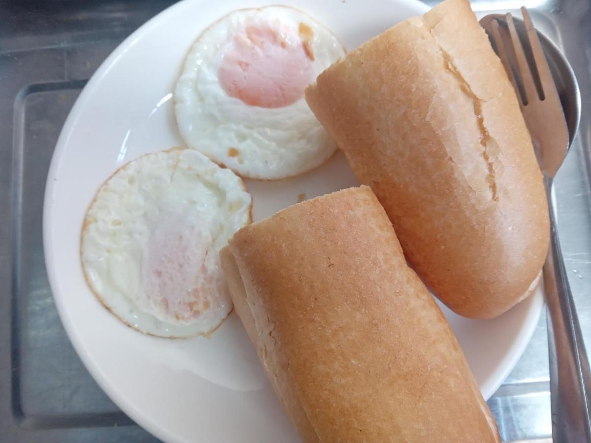 Bami Hostel ท่าแขก ภายนอก รูปภาพ