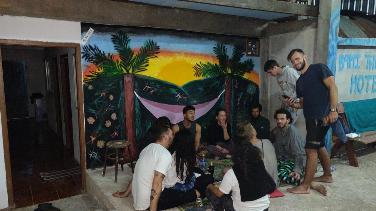 Bami Hostel ท่าแขก ภายนอก รูปภาพ